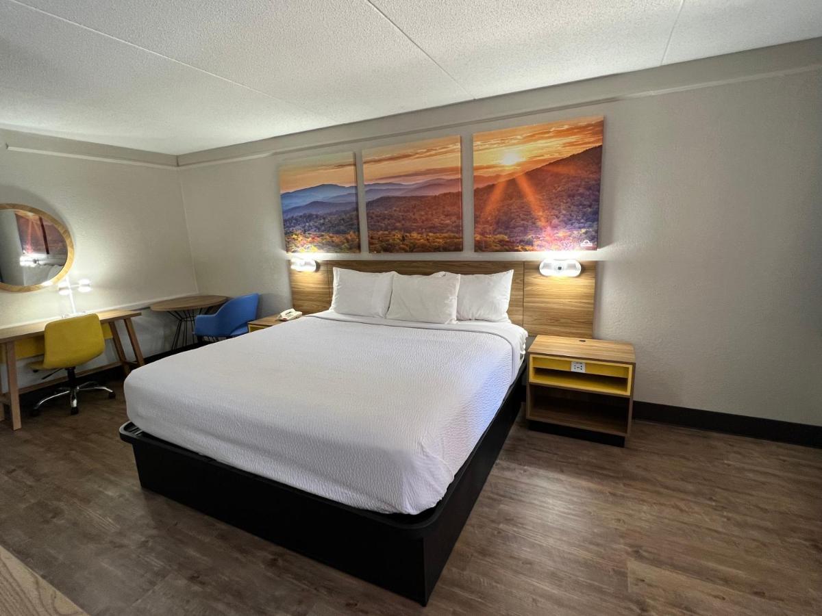 Days Inn By Wyndham Birmingham/West Eksteriør billede